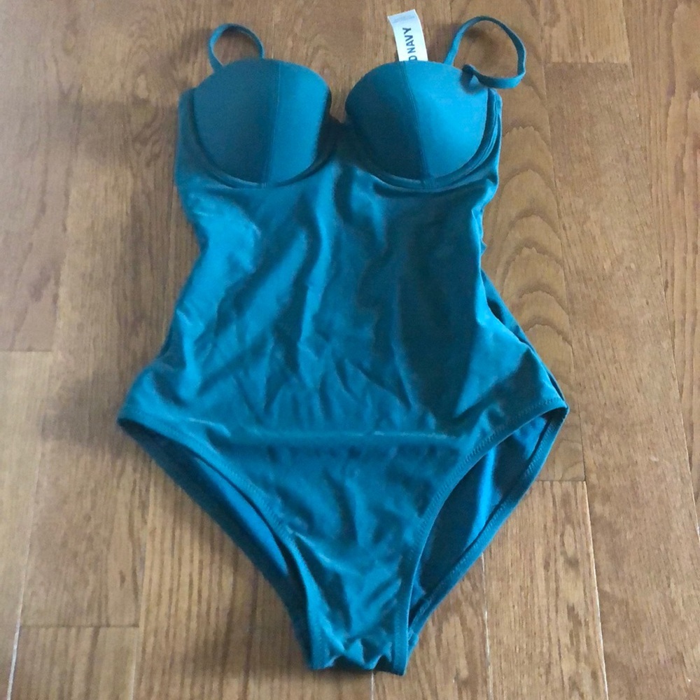 old navy swimsuit! - Picture 3 of 5